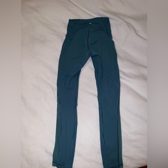 Lululemon Tight 25” Inseam - Picture 3 of 4